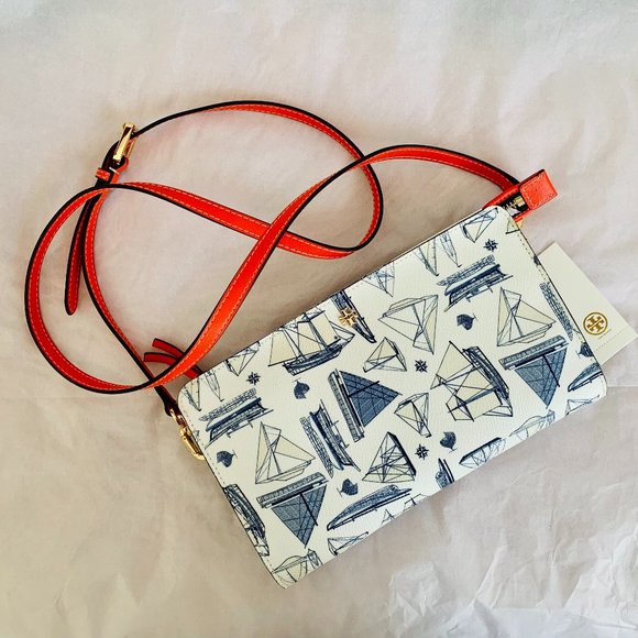 Tory Burch Handbags - NWT! TORY BURCH KERRINGTON WALLET WITH CROSSBODY STRAP
